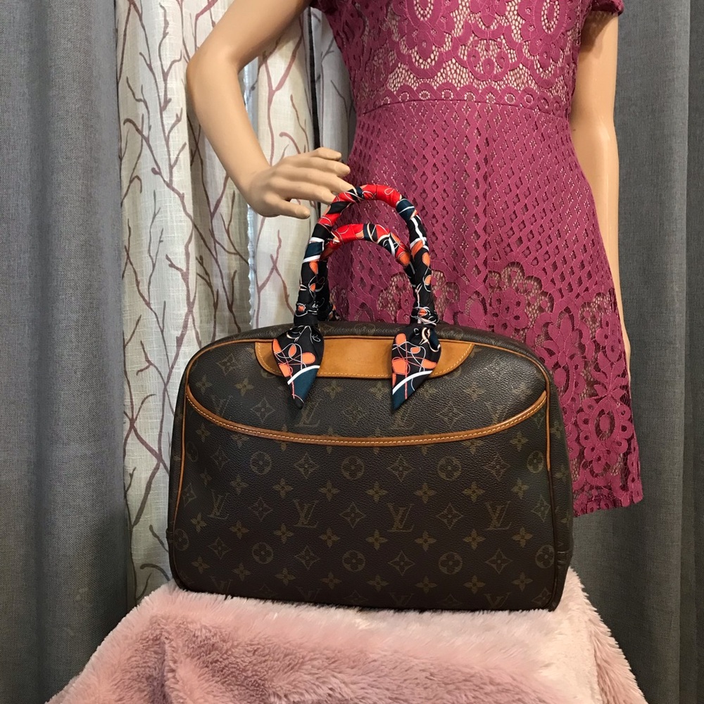 ❌❌SOLD❌❌Louis Vuitton deauville 100% Authentic